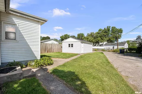 1565 29th Ave, Moline, IL 61265 photo 20