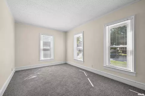1565 29th Ave, Moline, IL 61265 photo 7