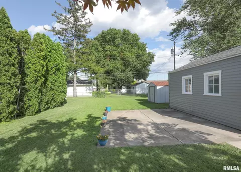 1104 40th St, Moline, IL 61265 photo 20