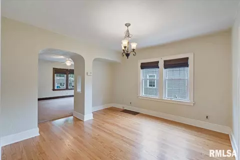 2218 11th Ave, Moline, IL 61265 photo 12
