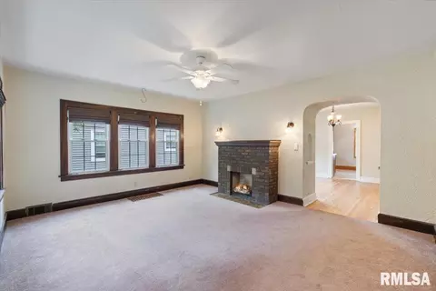 2218 11th Ave, Moline, IL 61265 photo 7