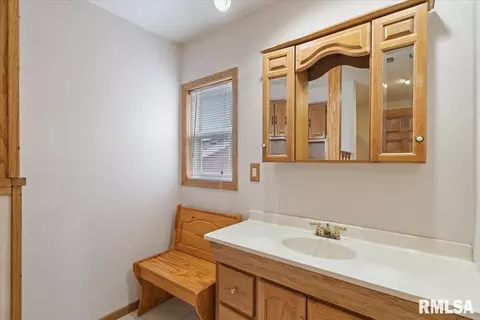 2218 11th Ave, Moline, IL 61265 photo 28