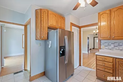 2218 11th Ave, Moline, IL 61265 photo 15