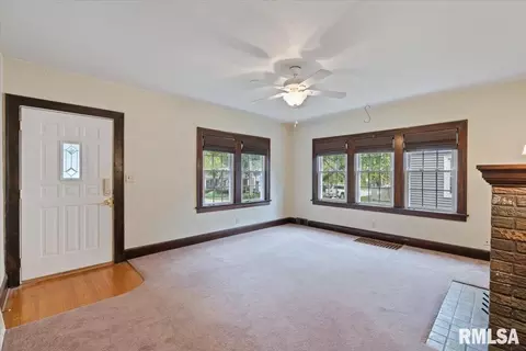 2218 11th Ave, Moline, IL 61265 photo 6