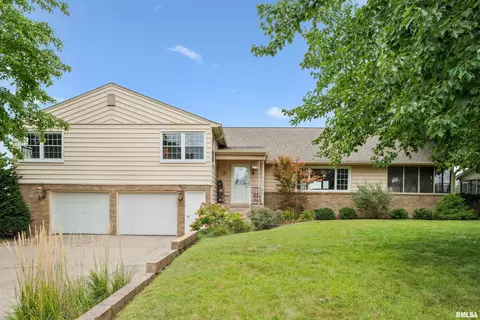 513 W Elk St, Geneseo, IL 61254
