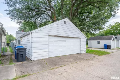 2129 4th St, Moline, IL 61265 photo 14