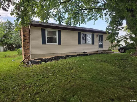 3401 W 43rd St, Davenport, IA 52806