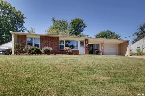 1608 S 24th St, Quincy, IL 62301