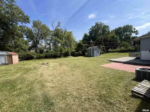 2338 48th St, Moline, IL 61265 photo 2