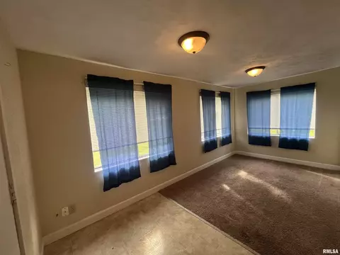 2338 48th St, Moline, IL 61265 photo 12