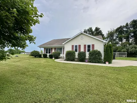 106 Jett Sawyer Ln, De Soto, IL 62924
