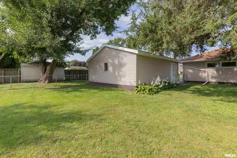 111 E 2nd St, Coal Valley, IL 61240 photo 36