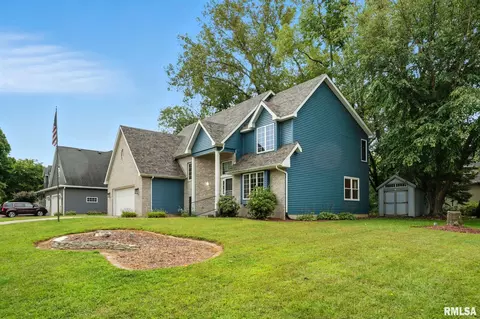 301 E 11th Ave, Coal Valley, IL 61240 photo 2
