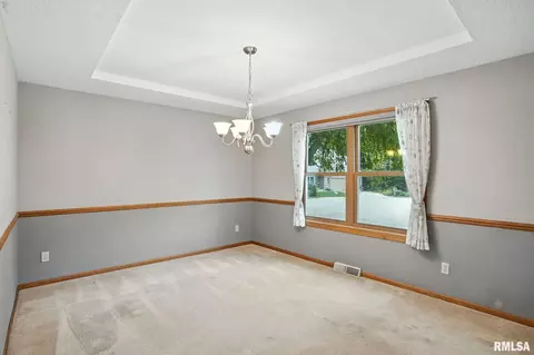 301 E 11th Ave, Coal Valley, IL 61240 photo 6