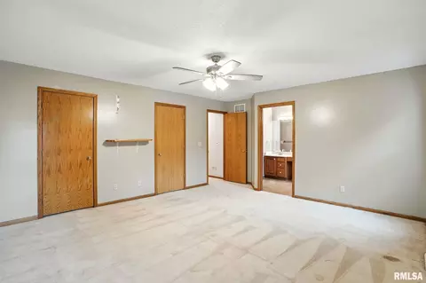 301 E 11th Ave, Coal Valley, IL 61240 photo 19