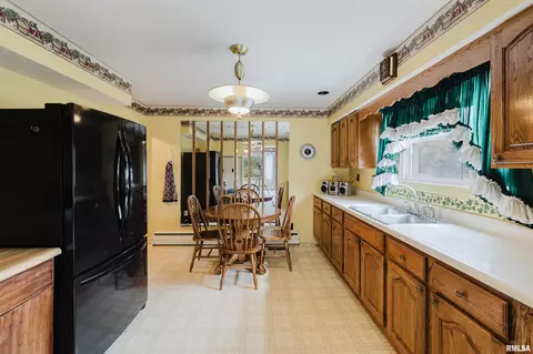 206 Hunter St, Marion, IL 62959 photo 6