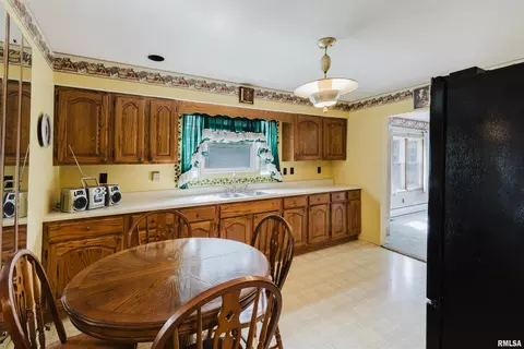 206 Hunter St, Marion, IL 62959 photo 8