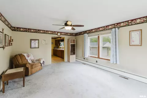 206 Hunter St, Marion, IL 62959 photo 3