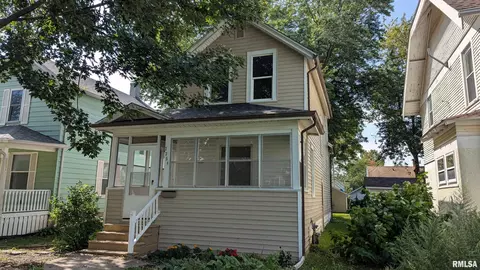 2354 Jefferson Ave, Davenport, IA 52803
