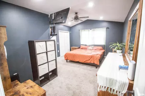 1804 15th St, Viola, IL 61486 photo 17