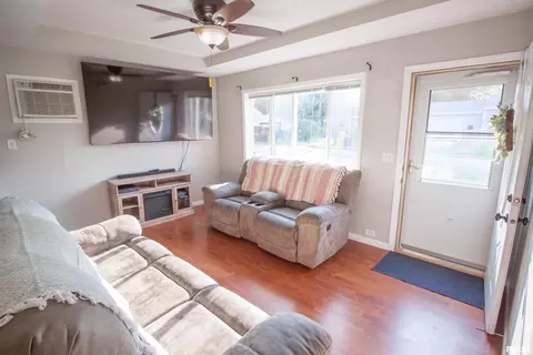1804 15th St, Viola, IL 61486 photo 9