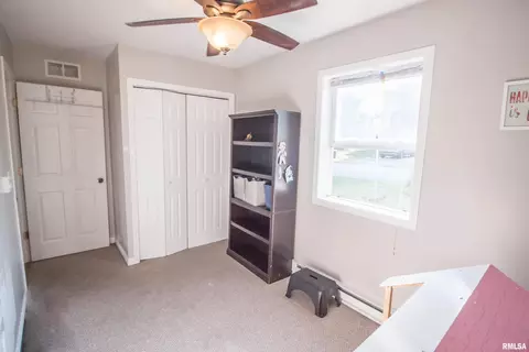 1804 15th St, Viola, IL 61486 photo 22
