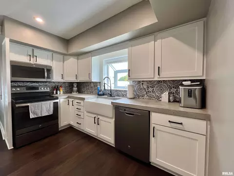 801 16th Ave, Fulton, IL 61252 photo 7
