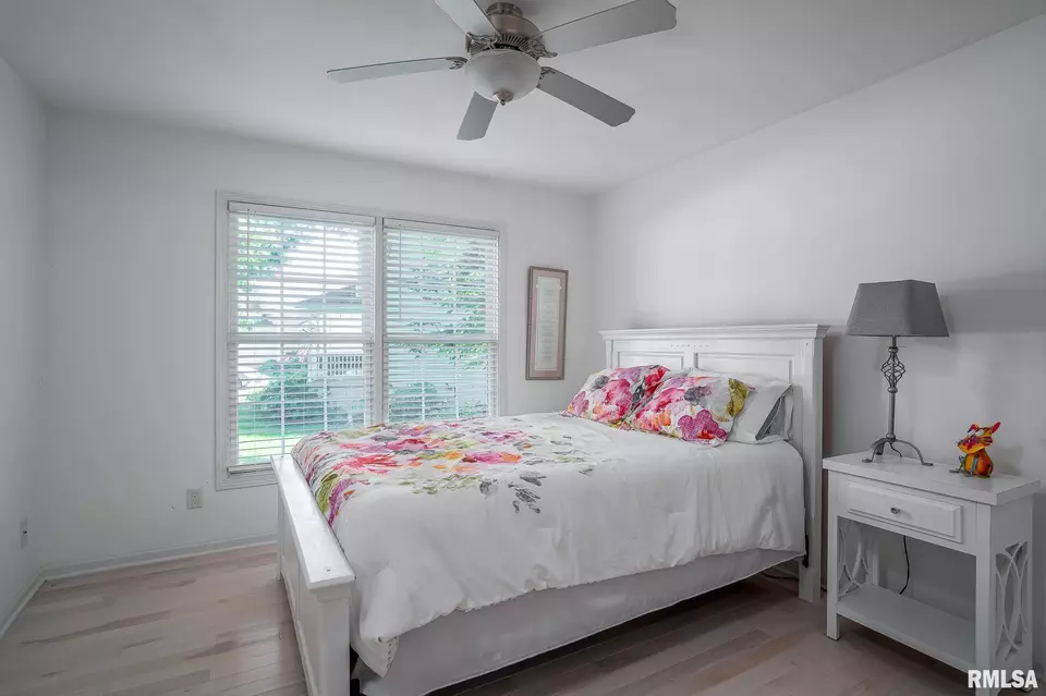 Bedroom - 601 Cherry Ct, Colona, IL 61241 photo 3 of 4
