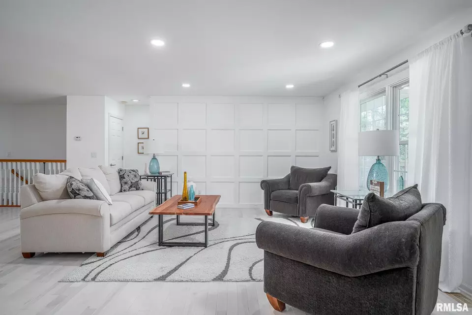 Living - 601 Cherry Ct, Colona, IL 61241 photo 1 of 1