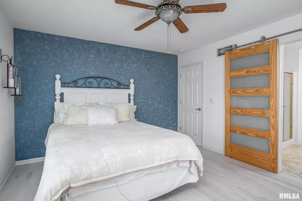 Bedroom - 601 Cherry Ct, Colona, IL 61241 photo 2 of 4