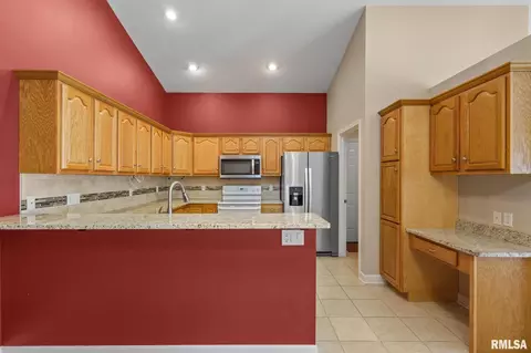 1105 18th Ave, Silvis, IL 61282 photo 8