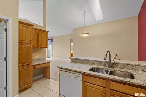 1105 18th Ave, Silvis, IL 61282 photo 12