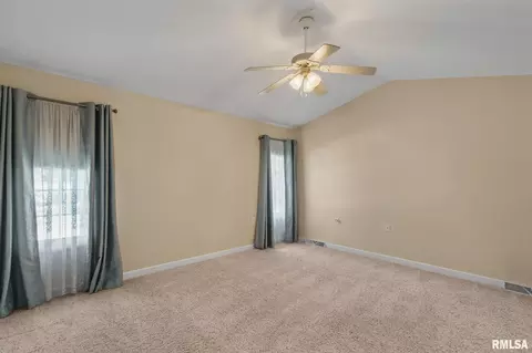1105 18th Ave, Silvis, IL 61282 photo 15