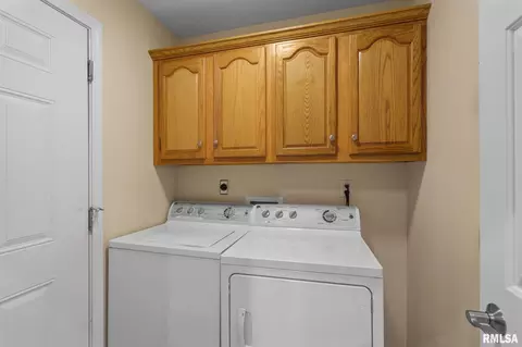 1105 18th Ave, Silvis, IL 61282 photo 14