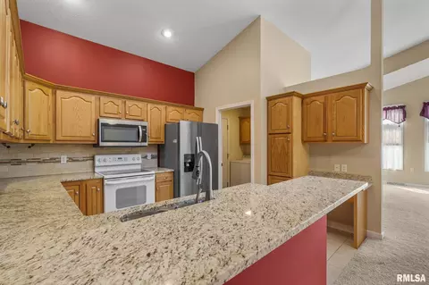 1105 18th Ave, Silvis, IL 61282 photo 11