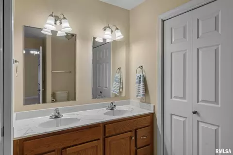 1105 18th Ave, Silvis, IL 61282 photo 17