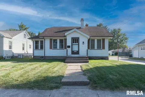 3102 22nd Ave, Rock Island, IL 61201