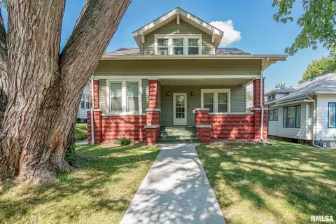 1330 W 12th St, Davenport, IA 52804
