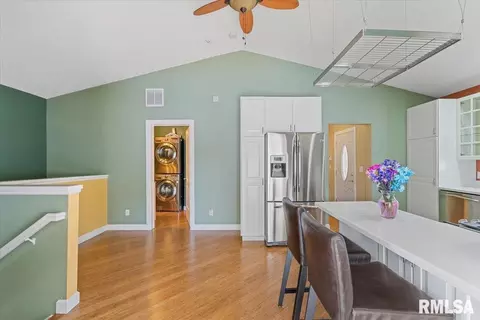 555 25th Ave, Moline, IL 61265 photo 18