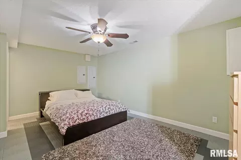 555 25th Ave, Moline, IL 61265 photo 33