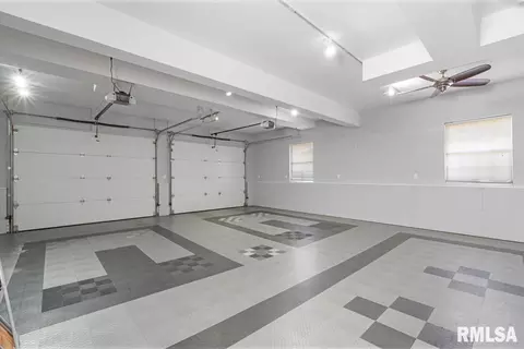 555 25th Ave, Moline, IL 61265 photo 37