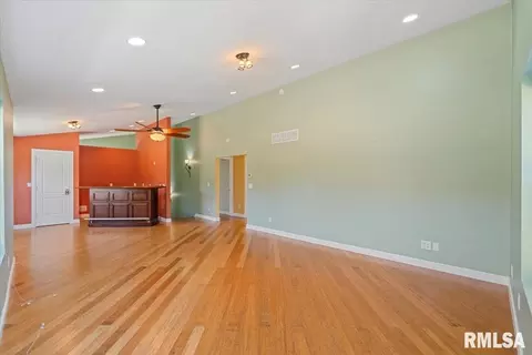 555 25th Ave, Moline, IL 61265 photo 28