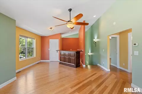 555 25th Ave, Moline, IL 61265 photo 31