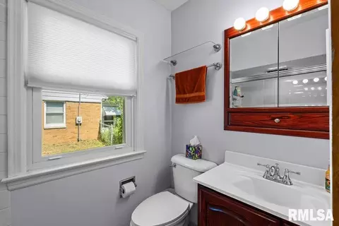 1870 25th Avenue Ct, Moline, IL 61265 photo 30