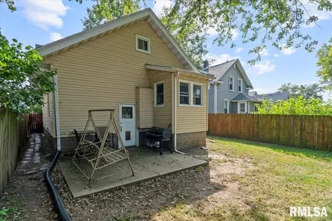1859 19th Ave, Moline, IL 61265 photo 6