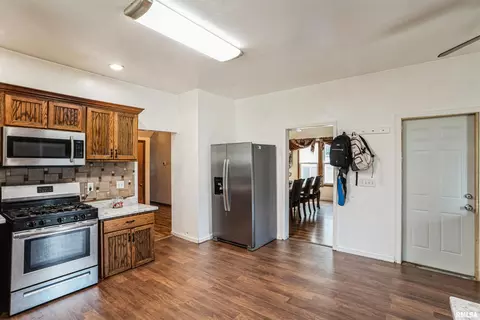 130 9th St, Silvis, IL 61282 photo 12