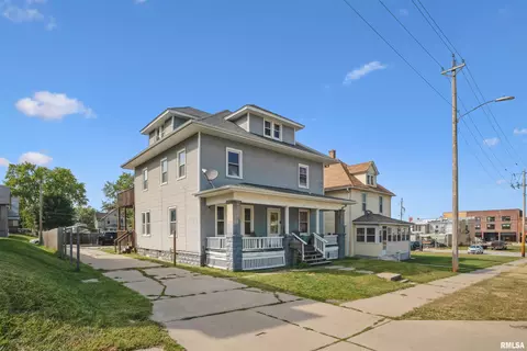 130 9th St, Silvis, IL 61282 photo 2