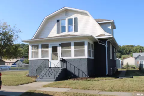 3712 Johnson Ave, Davenport, IA 52802