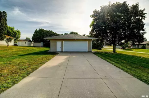 603 2nd Ave, Fulton, IL 61252 photo 3
