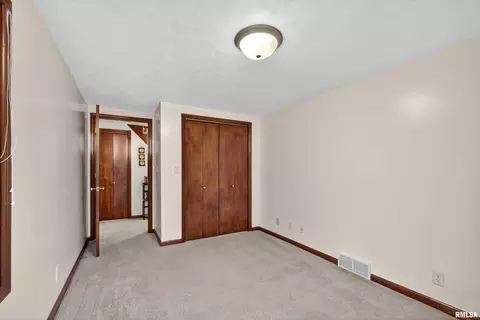 1802 26th Ave, Moline, IL 61265 photo 10